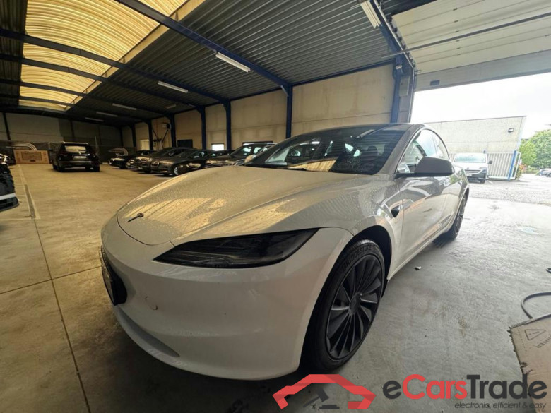 TESLA Model 3 62.5 kWh RWD #1