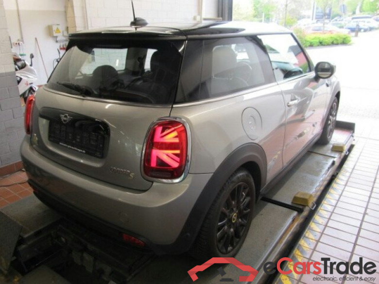 MINI Mini 3-trg. (F56)(2013->) DE - LimS3 SE, Cooper SE Classic Trim, (Facelift 2) 2021 - 2024 #3