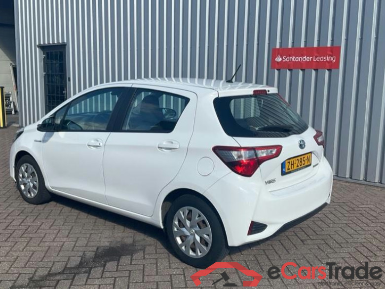 TOYOTA YARIS 1.5vvti hybrid active 74kW cvt aut #3