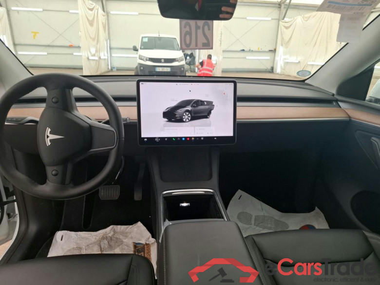 TESLA Model Y / 2020 / 5P / SUV Long Range Dual Motor AWD #6