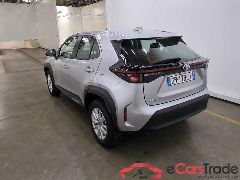 TOYOTA Yaris Cross Hybride / 2021 / 5P / SUV 1.5 HYBRID 116H DYNAMIC BUSINESS BEY AWD #4