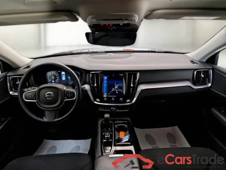 VOLVO V60 / 2019 / 5P / STATION WAGON T6 PLUG-IN AWD AUTOM.INSCR.EXPR. #3