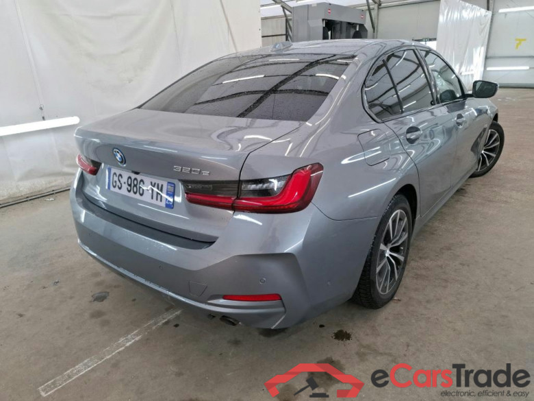 BMW Série 3 Berline / 2022 / 4P / Berline 320e 204ch Business Design BVA8 Hybride #3