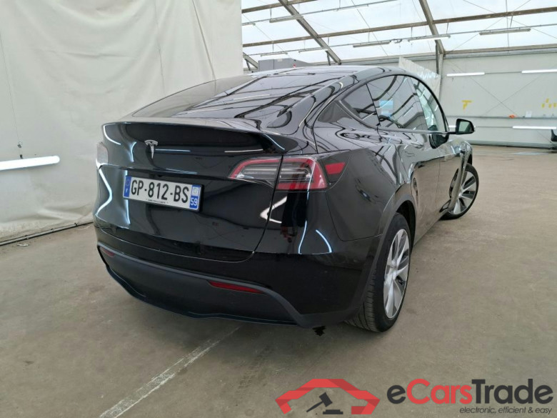 TESLA Model Y / 2021 / 5P / SUV RWD #4
