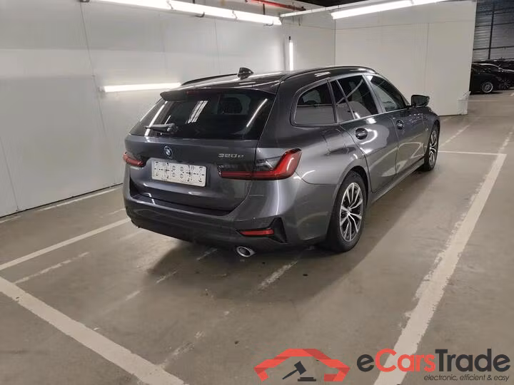 BMW 3 Reeks Touring Série 3 Touring 320e (150 kW) (PHEV) 150kW/204pk  5D/P Auto-8 #4