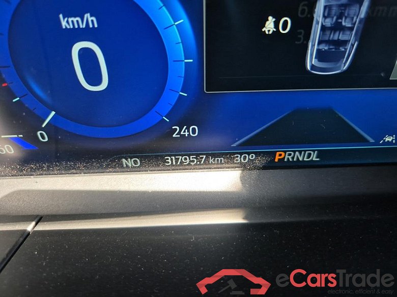 FORD Kuga / 2019 / 5P / todoterreno ST-Line 2.5 Duratec FHEV 140kW 4x4 Auto #5