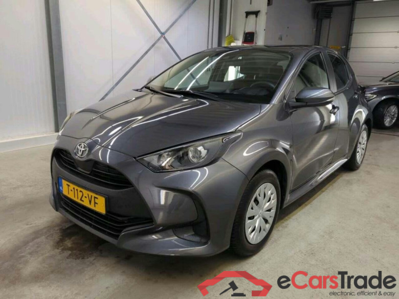 TOYOTA Yaris 1.5 VVT-i Active #1