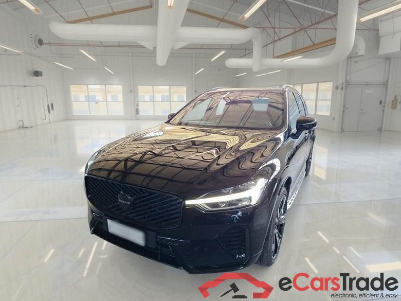 VOLVO XC60 / 2021 / 5P / SUV T6 PLUG-IN AWD AUTO PLUS BLACK EDITION