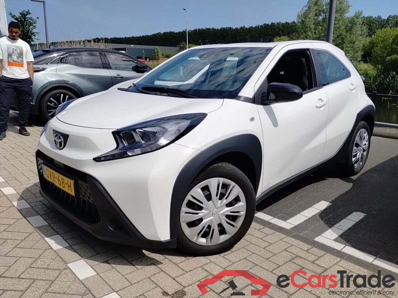 TOYOTA Aygo X 1.0 VVT-i MT Play