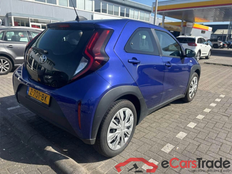 TOYOTA Aygo X 1.0 VVT-i S-CVT Play #4