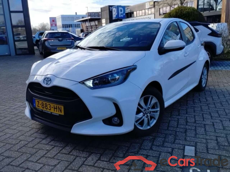 TOYOTA YARIS 1.5 Hybrid 115 Active #1