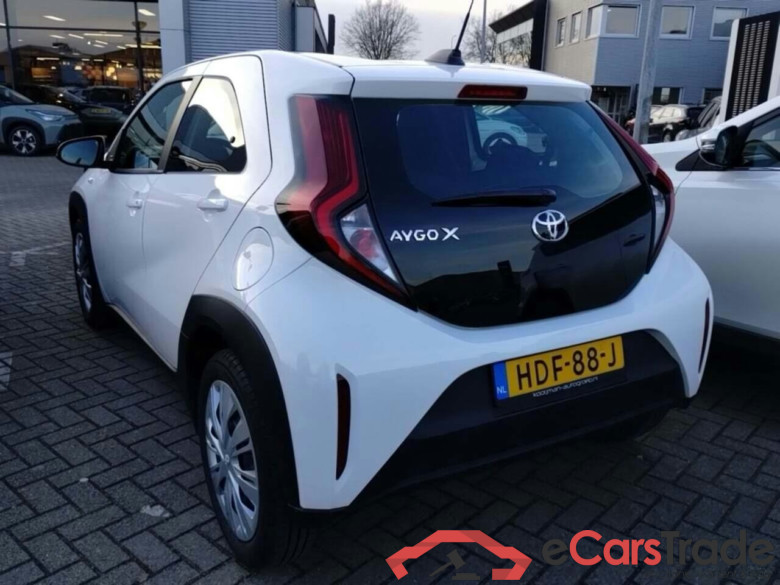 TOYOTA Aygo X 1.0 VVT-i MT Play #3