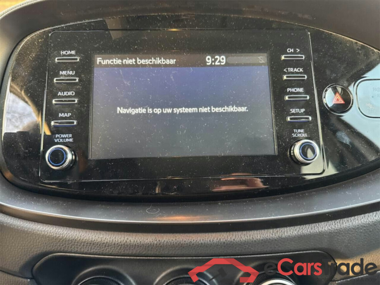 TOYOTA Aygo X 1.0 VVT-i MT Play #6