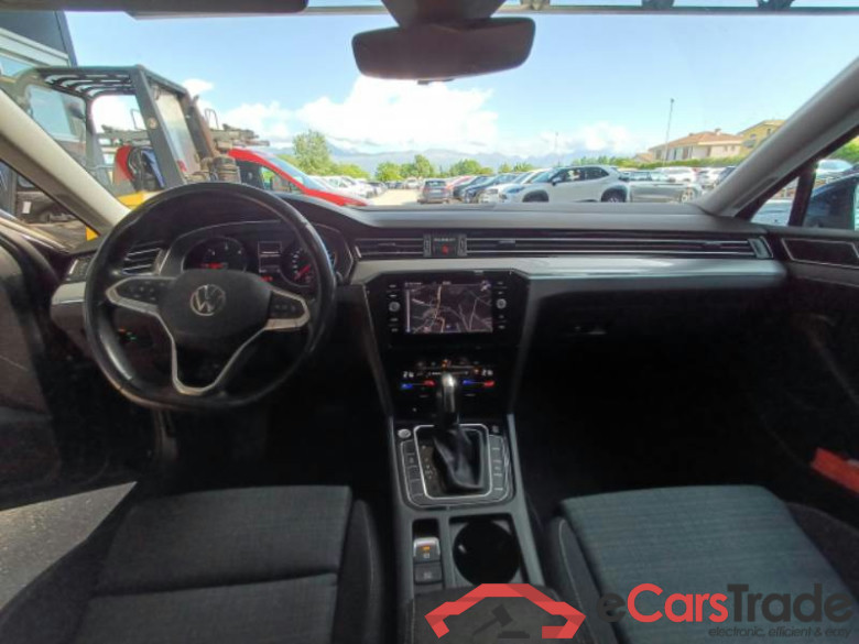 VOLKSWAGEN PASSAT / 2019 / 5P / STATION WAGON VAR. 2.0TDI SCR EVO 110KW BUSINESS DSG #3