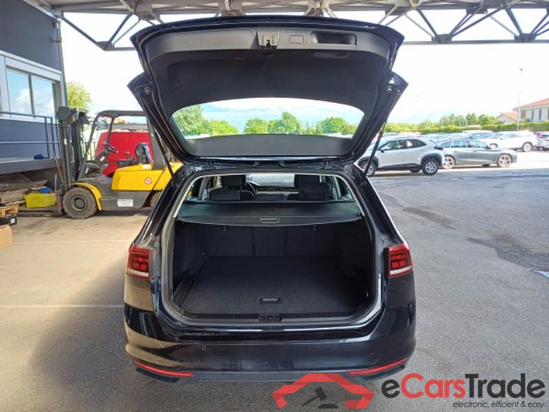 VOLKSWAGEN PASSAT / 2019 / 5P / STATION WAGON VAR. 2.0TDI SCR EVO 110KW BUSINESS DSG #5