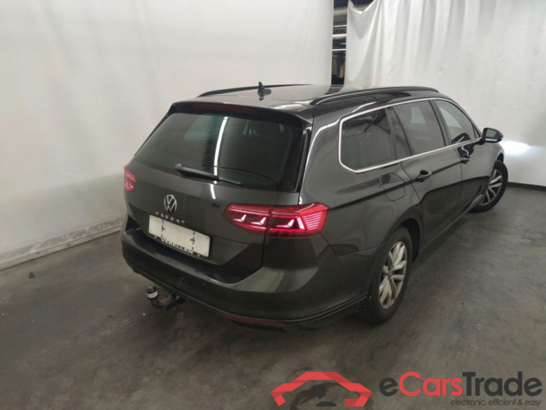 Volkswagen Passat Variant 1.6 TDI SCR DSG7 Style Business 5d #2