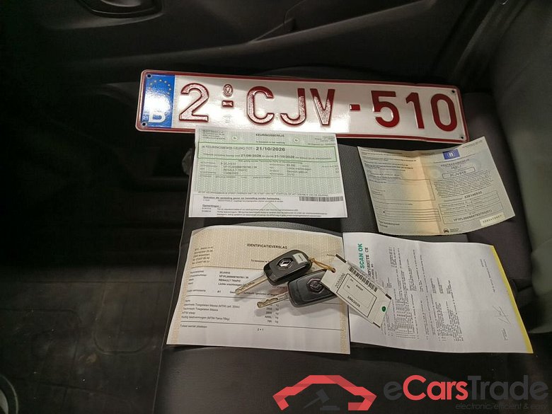 Renault Trafic L1H1 dCi 130 Confort 2.7T 5d #6