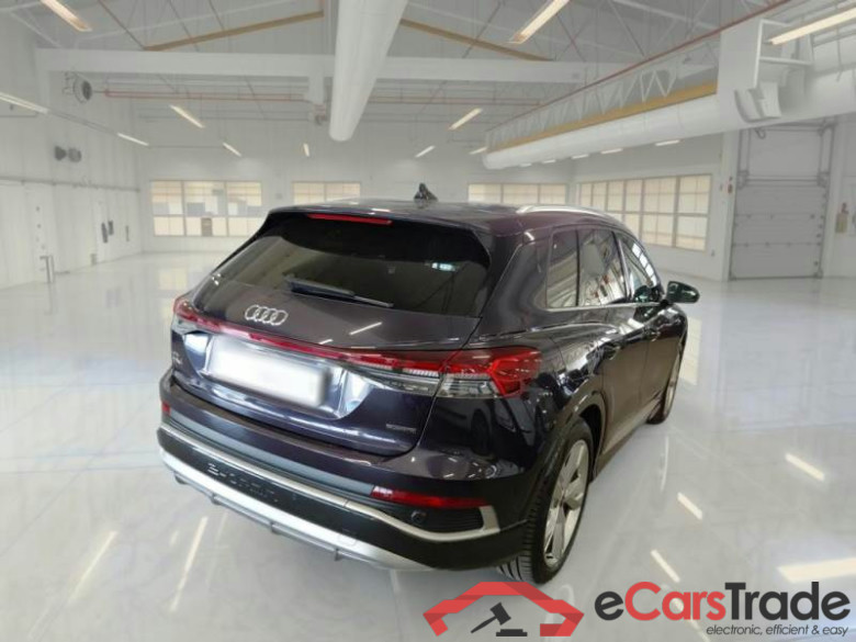 AUDI Q4 E-TRON / 2021 / 5P / SUV 50 E-TRON QUATTRO S LINE EDITION #2