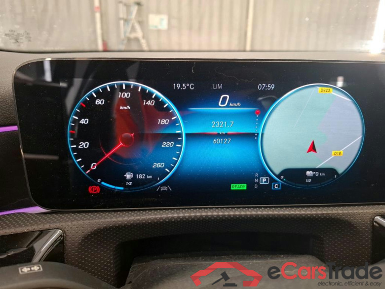 MERCEDES-BENZ Classe A Compact / 2018 / 5P / Berline A 250 e AMG Line 8G-DCT #6