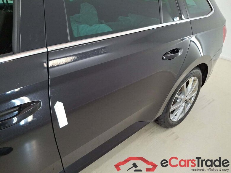 SKODA SUPERB COMBI 1.4 TSI IV STYLE DSG #6