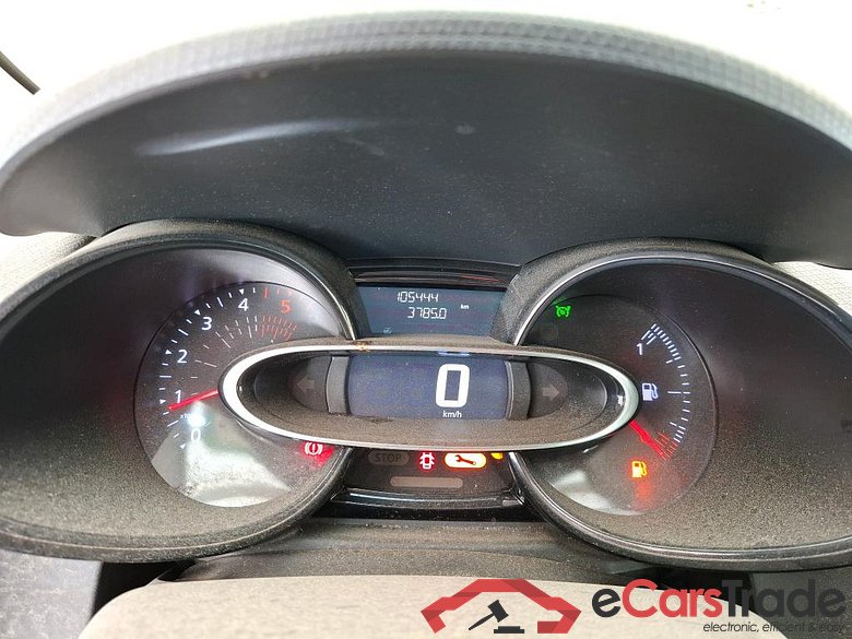 Clio IV Air 1.5 dCi 75CV BVM5 E6 #6