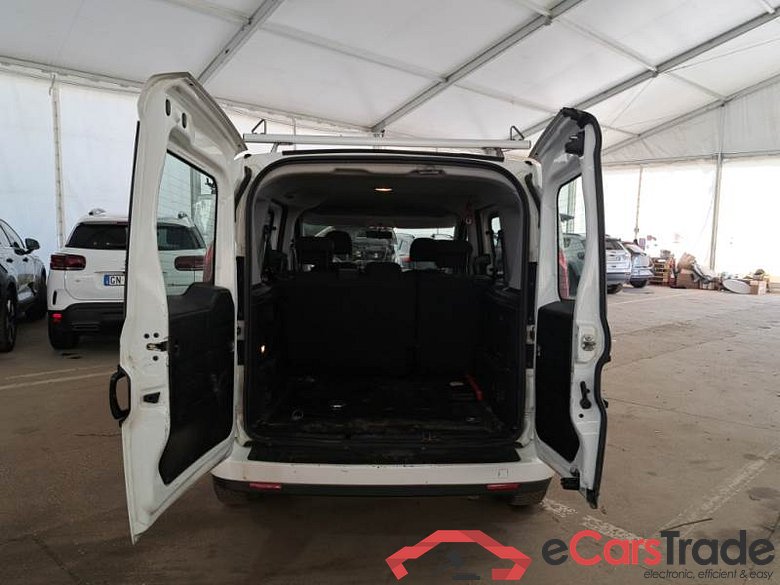 FIAT DOBLÒ CARGO / 2014 / 5P / COMBI CH1 LOUNGE 1.3 MJET 95CV E6D N1 #5
