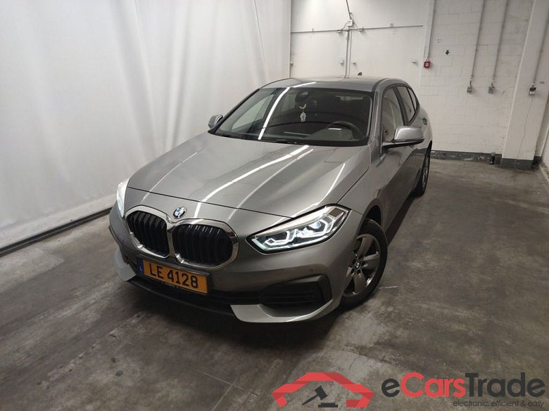 BMW 1 Reeks Hatch 118iA (100 kW) 5d