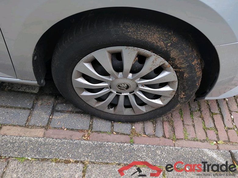 SKODA Fabia Combi 70 kW #6