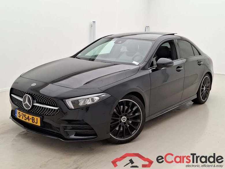 MERCEDES-BENZ A-klasse 250 AMG Line AUT.