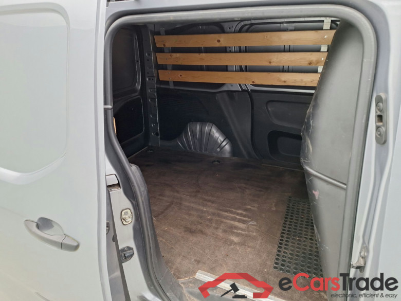 Opel, _Combo '18, Opel Combo 1.5 Turbo 55kW 2.0T L1H1 Edition 4d #4