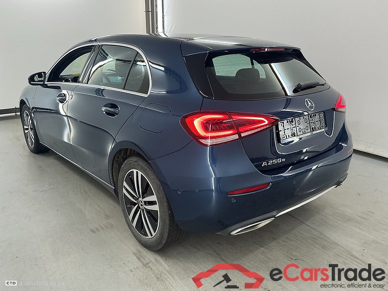 MERCEDES-BENZ CLASS A (W177) A 250 e PHEV Business Solution #3