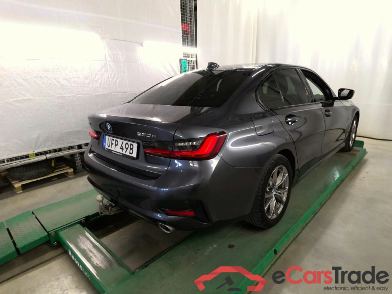 330e xDrive Connected Aut #3