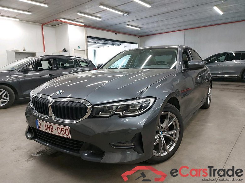 BMW - BMW 3 BERLINE 318iA 156PK Sport Business Edition & LED & Park Sensors Front & Rear * PETROL *