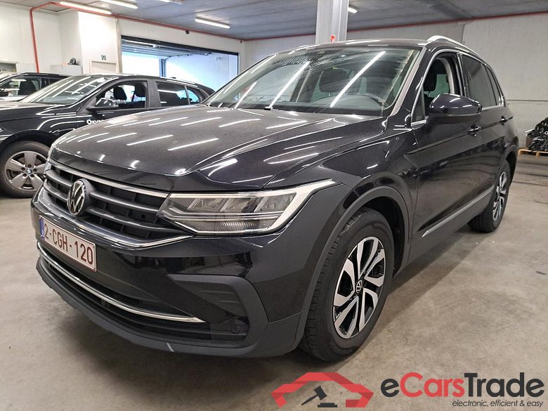 VOLKSWAGEN - VW  TIGUAN TSI 130PK Active With Cargo & Chrome Pack  * PETROL * #1