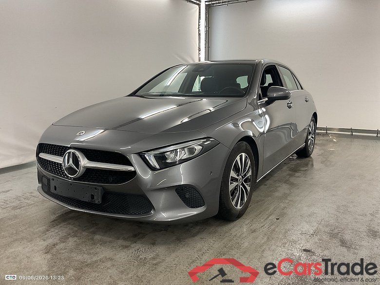 MERCEDES-BENZ CLASS A SEDAN (V177) A 180 Business Solution
