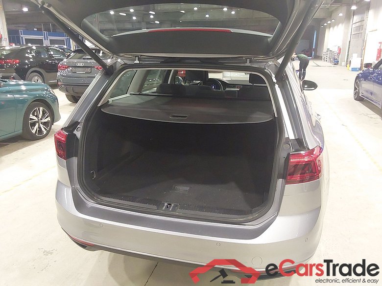 VOLKSWAGEN Passat 2.0 TDI 90KW MSQ VARIANT STYLE BUSINESS #3