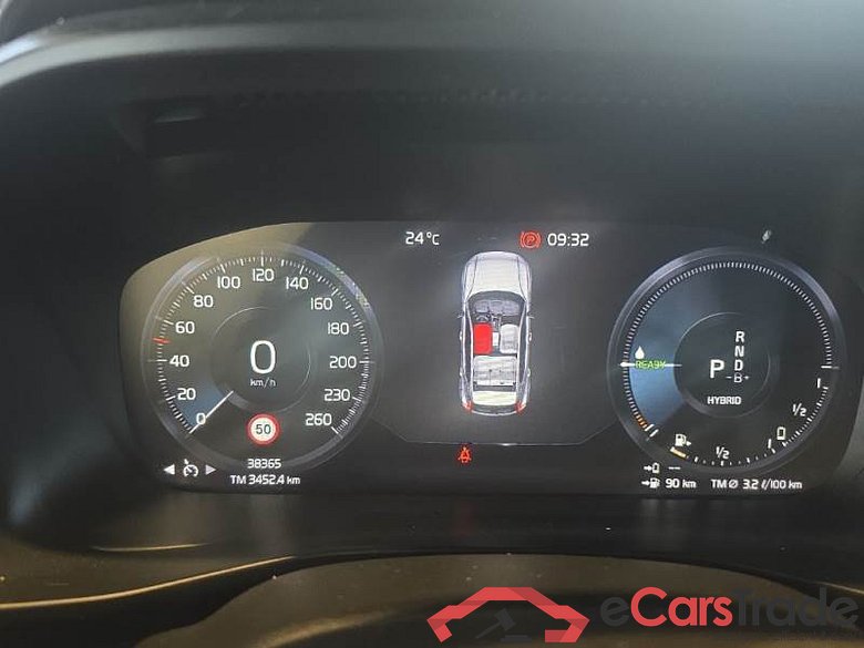 VOLVO XC40 / 2021 / 5P / SUV T4 RECHARGE PLUG-IN AUTO CORE #4