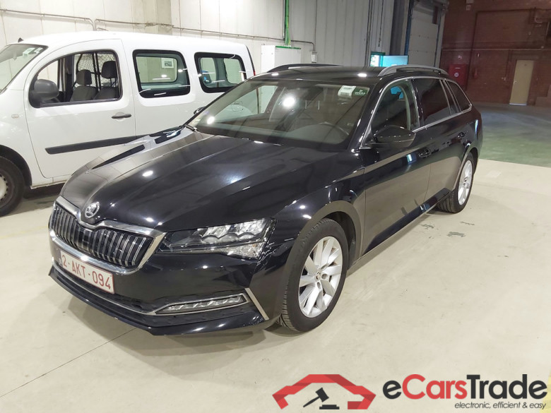 SKODA SUPERB COMBI 1.4 TSI PHEV 160KW DSG6 CLEVER #1