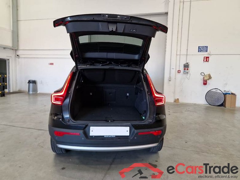 VOLVO XC40 / 2021 / 5P / SUV T4 RECHARGE PLUG-IN AUTO CORE #5
