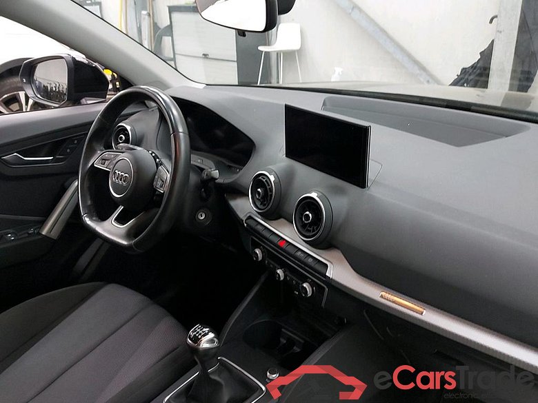 AUDI - AUD Q2 30 TFSI 110PK Attraction Pack Business With Navigation & Cruise Control  * PETROL * #3