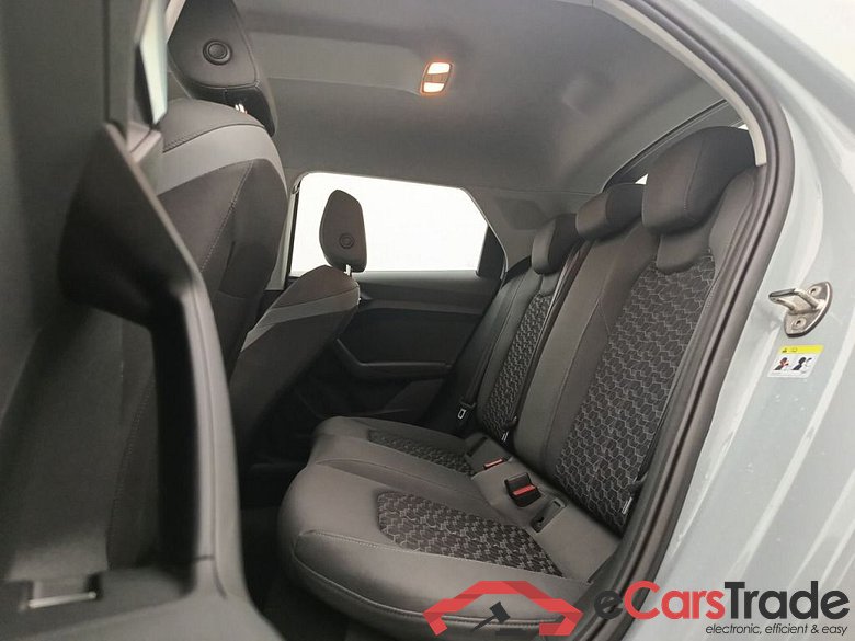 Audi A1 Sportback 1.0 30 TFSI 81kW S tronic S Line 5d #6