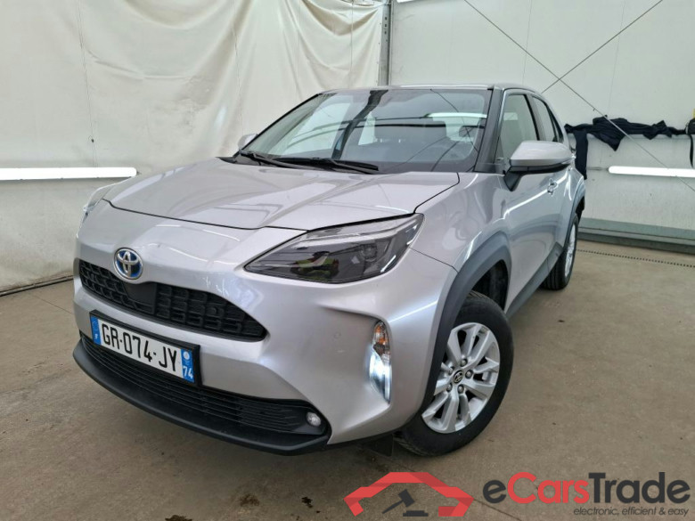 TOYOTA Yaris Cross Hybride / 2021 / 5P / SUV 1.5 HYBRID 116H DYNAMIC BUSINESS BEY AWD #1