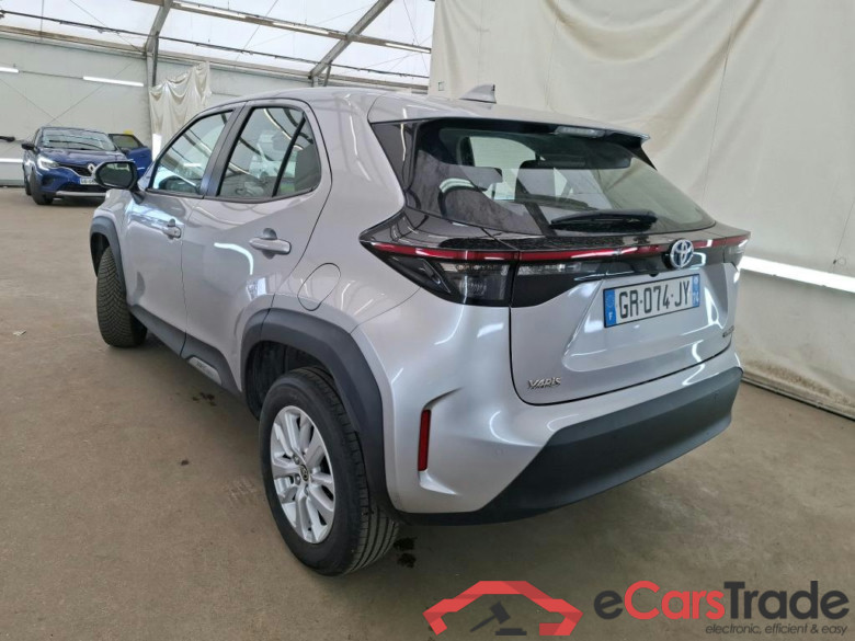 TOYOTA Yaris Cross Hybride / 2021 / 5P / SUV 1.5 HYBRID 116H DYNAMIC BUSINESS BEY AWD #2