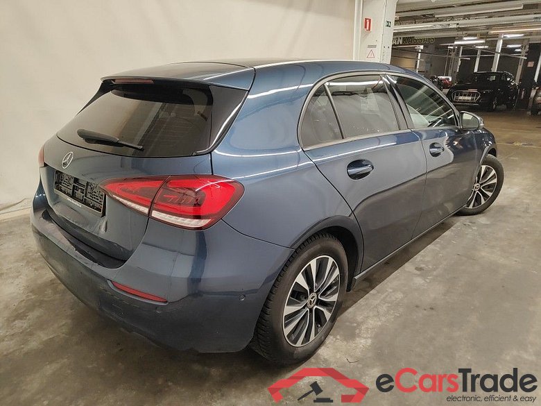 MERCEDES CLASSE A DIESEL (W177) A 180 d 116 Business Solution Essential 5d #2