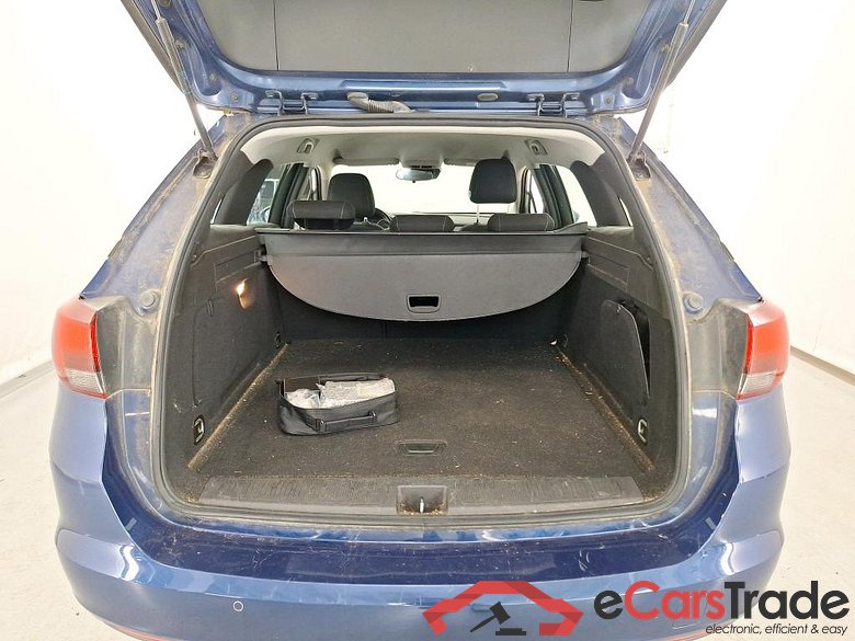 OPEL ASTRA SPORTS TOURER DIESEL - 2 1.5 Turbo D Edition S-S #6