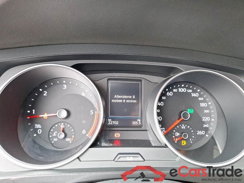 VOLKSWAGEN TIGUAN / 2020 / 5P / SUV 2.0 TDI SCR 110KW LIFE DSG #4
