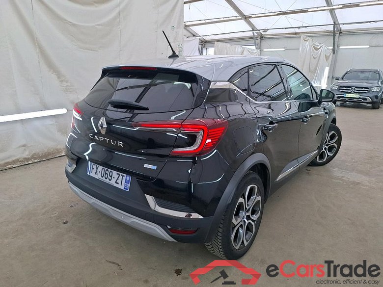 RENAULT Captur / 2019 / 5P / SUV Intens E-TECH Plug-in 160 #3