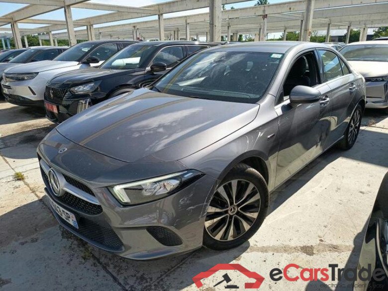 Mercedes A 250e Limo Plug-In Hybrid Aut. LED Widescreen Navi 1/2 Sport-Leather KeylessGo Camera Klima PDC ...