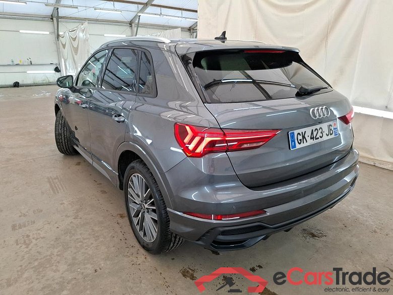 AUDI Q3 / 2018 / 5P / SUV 45 TFSI E 245 S TRONIC S LINE #2