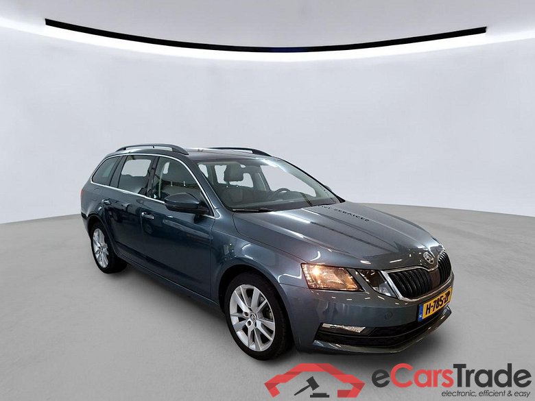 SKODA Octavia Combi 85 kW #4